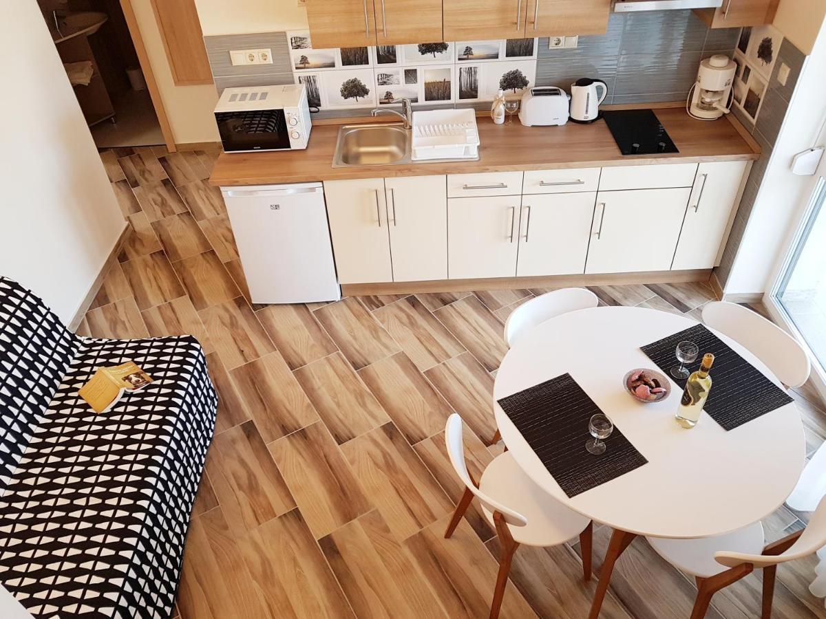 Silver Lodge Apartments เอ็กเกอร์ ภายนอก รูปภาพ